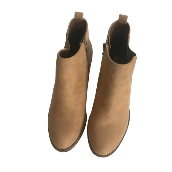 White Mountain Women's Faux Suede  Side Zip Ankle Bootie 7.5 Block Heel Tan - Picture 3 of 11